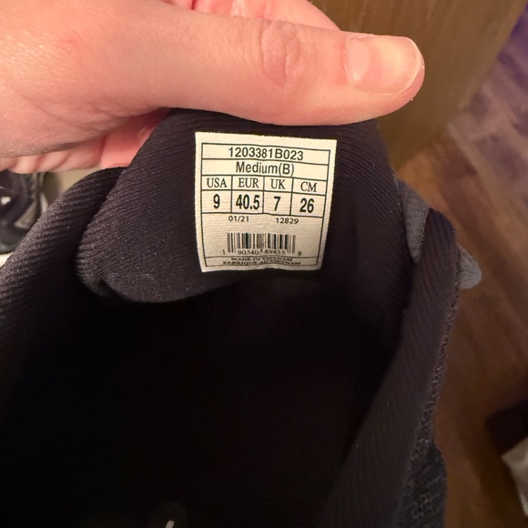 Brooks Ghost Running shoes with cushion neutral soles - Picture 5 of 6